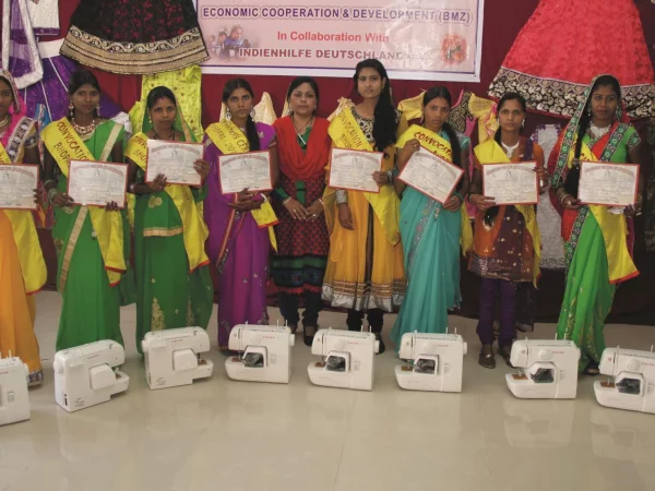 Näherinnen-Ausbildung